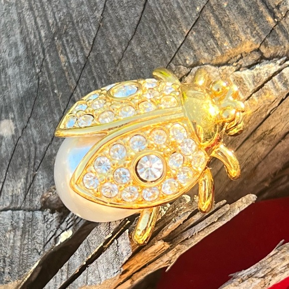 Vintage Napier White and Crystal Gold-Tone Ladybug Brooch Pin - Picture 8 of 9